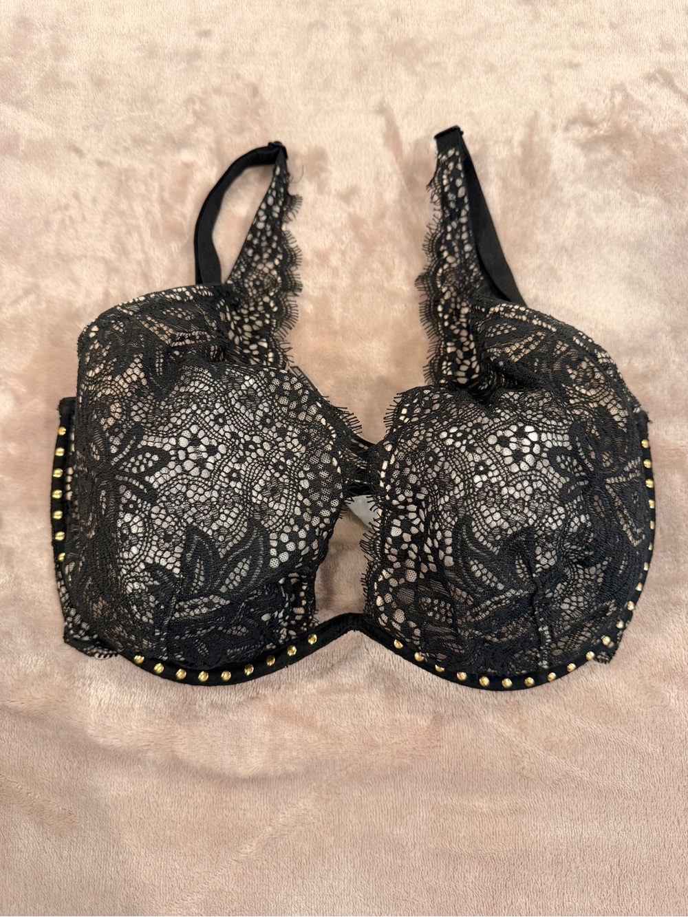Victoria's Secret Black Lace Underwire Bra with Gold Studs 32DDD